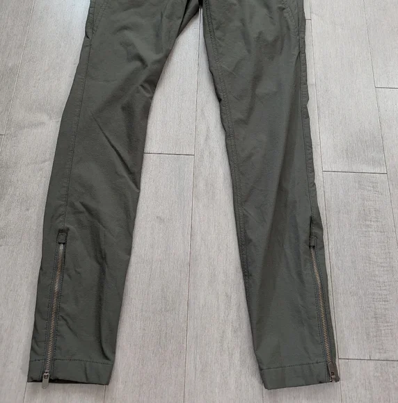 Athleta Wander Stash Olive Green Skinny Pants with Zipper Size 2 - Picture 5 of 7